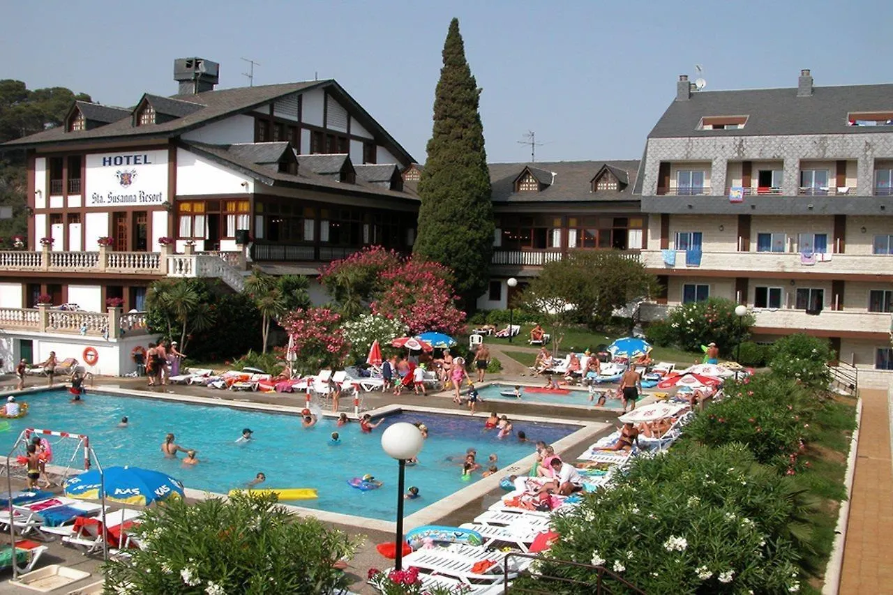 Holiday Home Santa Susanna 94 With Outdoor Swimmingpool
